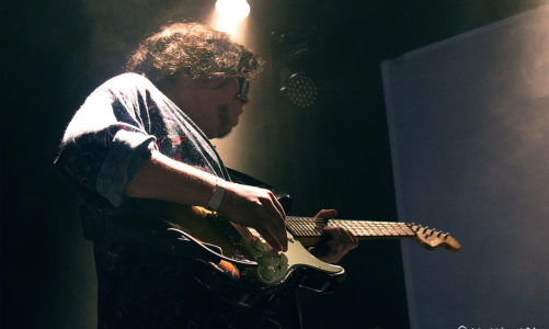 TRANQUILITY BASE HOTEL + CASINO: LLÉVAME A LA LUNA