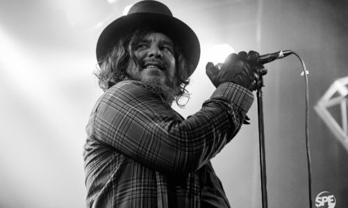 MASSACRE EN LA TRASTIENDA