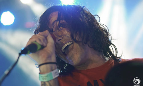 SLEEPING WITH SIRENS EN GROOVE