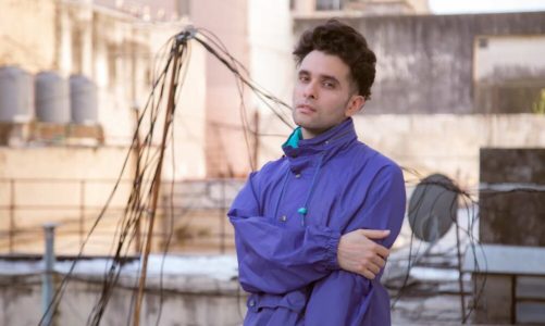 NEON ALGO: “UNO CRECE CUANDO COMPRENDE QUE LA MÚSICA NO PASA POR BUSCAR LA PERFECCIÓN”