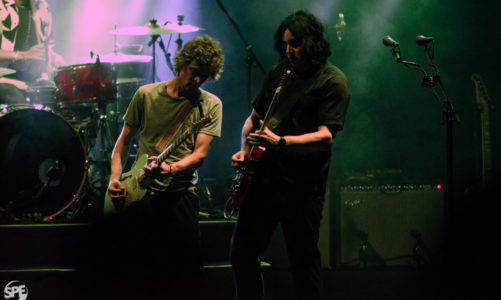 THE RACONTEURS EN ARGENTINA: MAESTRÍA DE CUERDAS Y UNA VOZ CANSADA
