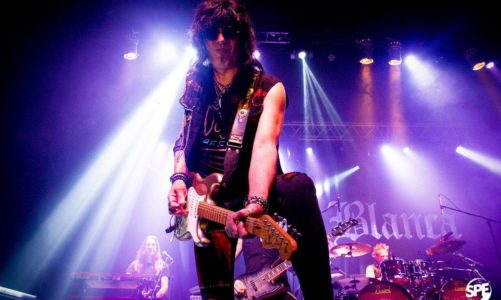 RATA BLANCA EN EL TEATRO SALA ÓPERA
