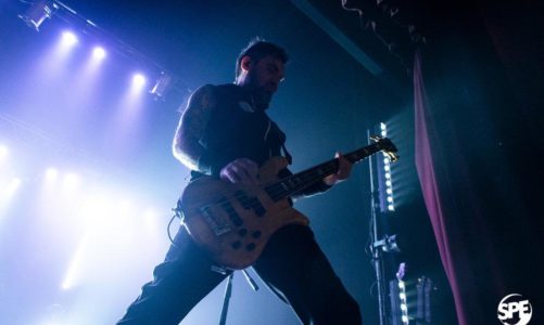 CARAJO EN EL TEATRO SALA ÓPERA
