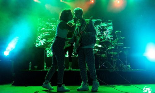 SALVAPANTALLAS EN EL TEATRO SALA ÓPERA