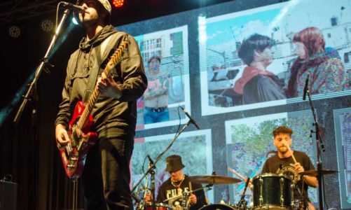 LAS FOTOS DEL FESTIVAL NOCHE DORADA ESPACIAL EN EL KONEX