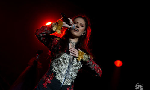 LA DESPEDIDA DE FEROZA EN EL TEATRO COLISEO