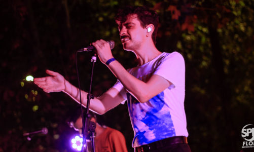 ANTI DOMINGO CON TELESCOPIOS EN CAMPING