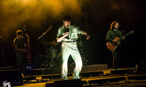 VALDES LLEVÓ LA DISCO A CAMPING