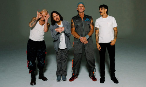 RED HOT CHILI PEPPERS ESTRENA UNLIMITED LOVE