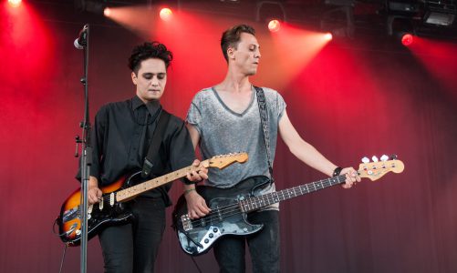 SHE PAST AWAY - PERO EL GÓTICO SIGUE VIVO