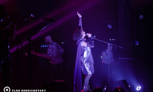 LOS BESOS EN TEATRO EL NACIONAL