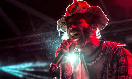 FANTASTIC NEGRITO EN CC KONEX