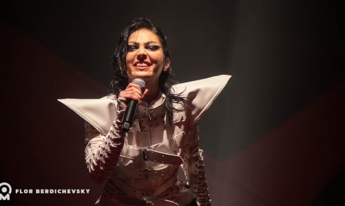 FELI COLINA REMOVIÓ LA ESCENA CON SU NUEVO ALBÚM