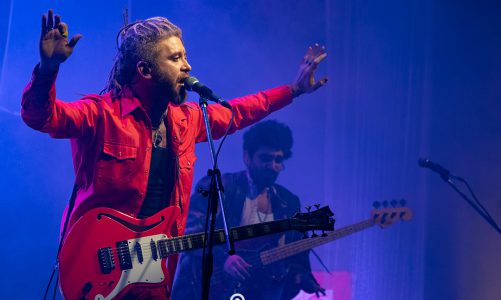 LA NOCHE DE TODO APARENTA NORMAL EN EL TEATRO VORTERIX