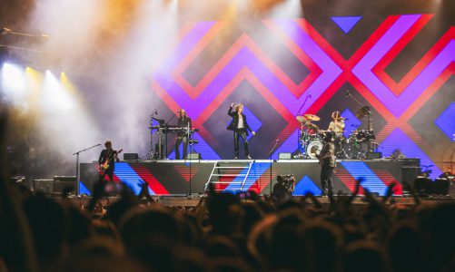 SUPERANDO TODA EXPECTATIVA: BECK Y WEYES BLOOD