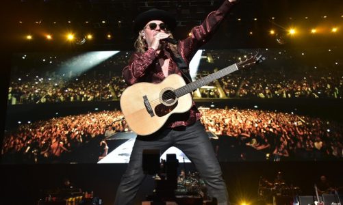 MANÁ A PURO HITS BRINDÓ EL PRIMERO DE CINCO SHOWS EN ARGENTINA