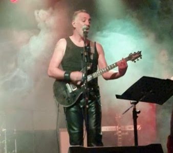 VALERIO & LOS EXTRAVAGANTES PRESENTÓ SU NUEVO DISCO “OBRAS EXTRAVAGANTES” A SALA LLENA EN RONDEMAN