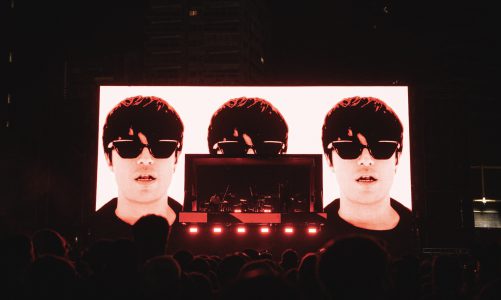 PECES RAROS EN OBRAS: CONSAGRARSE UNA Y OTRA VEZ