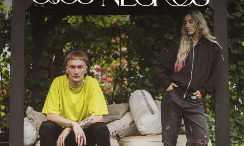 MARKI PRESENTA ¨OJOS NEGROS¨ FT SOFIA MORA