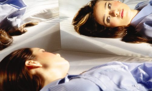 MÍA FOLINO NOS SUMERGE CON  “LO PROFUNDO” SU NUEVO ADELANTO