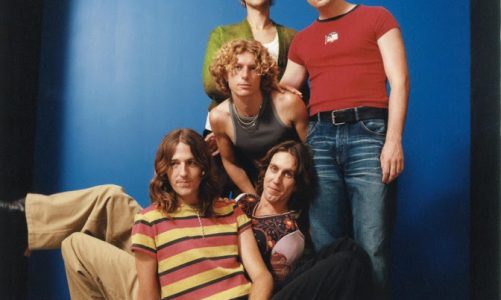 PARCELS ANUNCIA NUEVO ÁLBUM "LOVED"