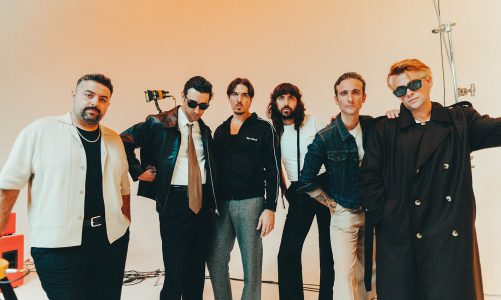 ARTIFICIO: BUSCANDO LA FELICIDAD CON INDIOS