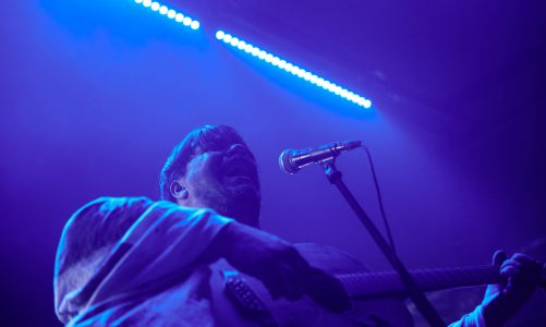 SHAMAN Y LOS HOMBRES EN LLAMAS: FOLCLORE DEL APOCALIPSIS